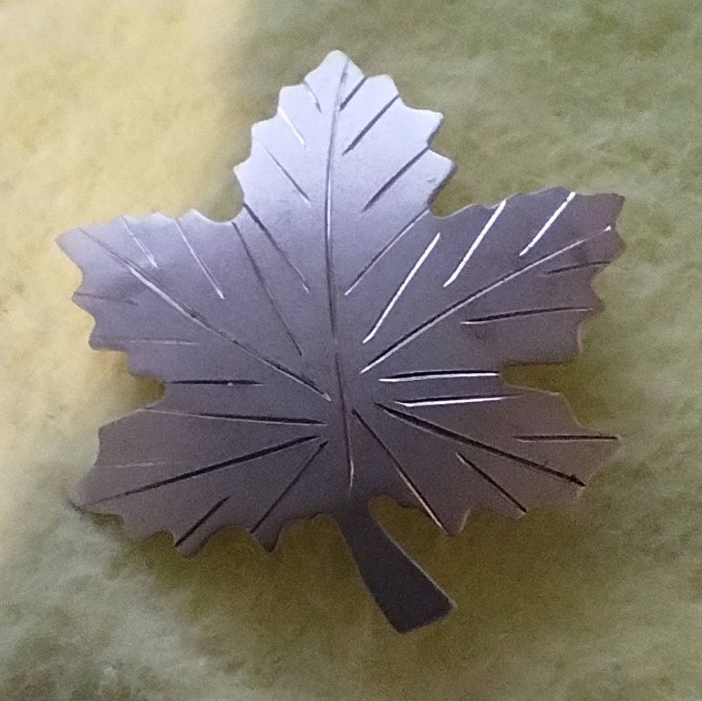 Vintage Bond Boyd Sterling Silver Maple Leaf Brooch Pin Canada